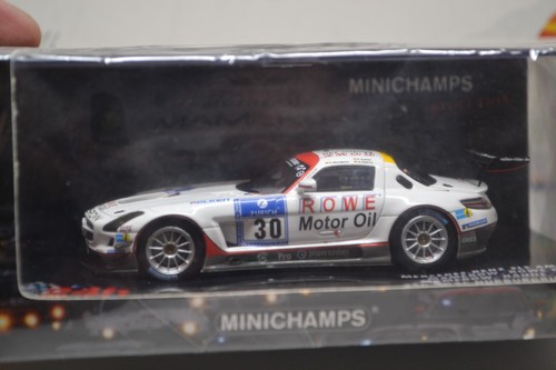 Minichamps 2011 nurburgring - minichamps,